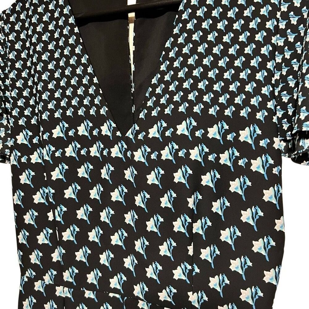 Rebecca Minkoff Cut out Navy Blue Shorts Floral Romper V-Neck Flutter Sleeve 0